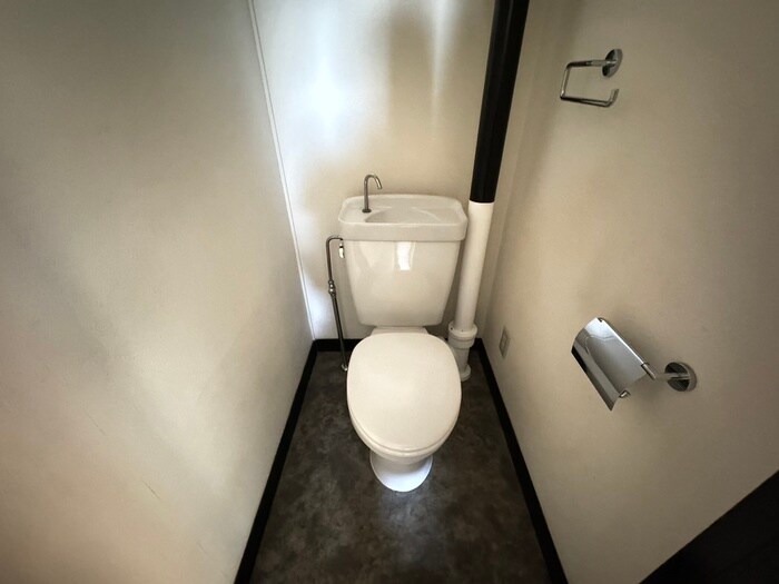 物件内観写真12　(トイレ)
