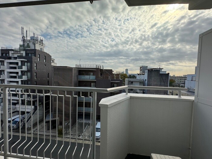 物件内観写真22　(室内からの展望)