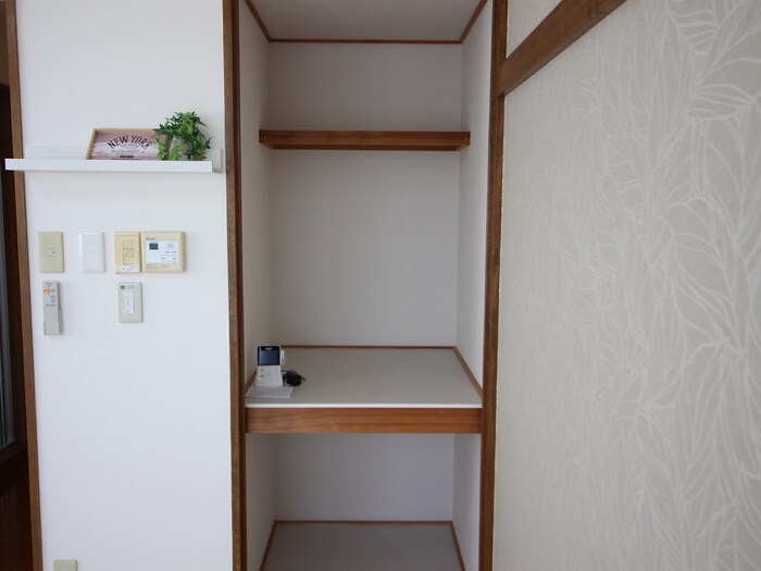 物件内観写真12　(収納)