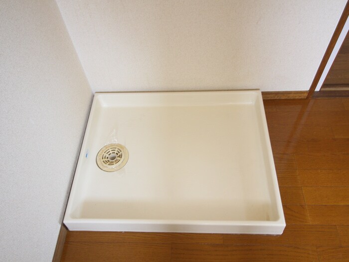 物件内観写真17　(洗濯機置場)