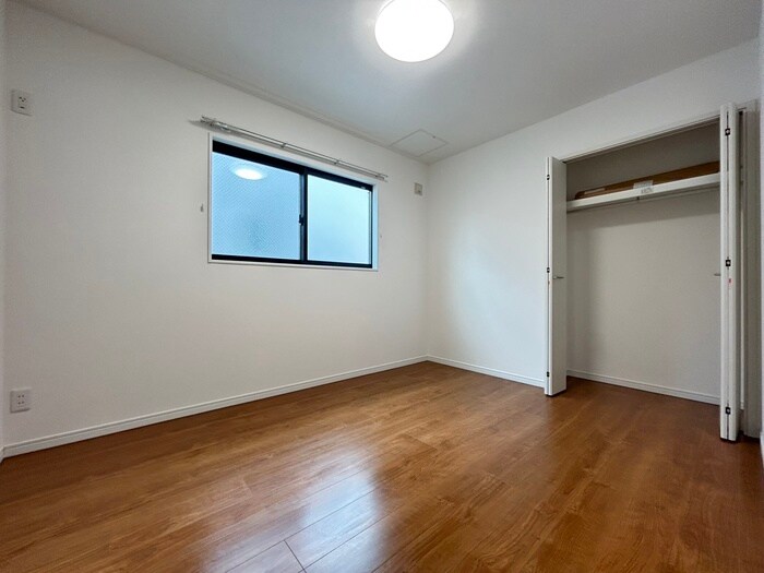 物件内観写真13　(居室)