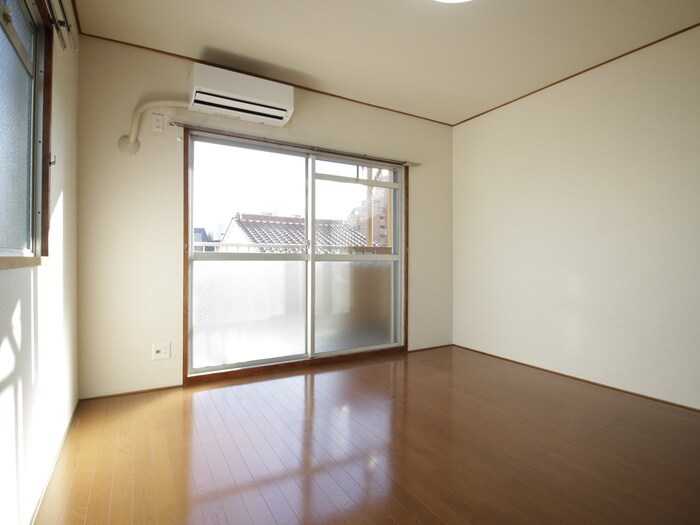 物件内観写真10　(居室)