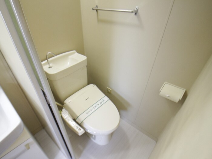 物件内観写真14　(トイレ)