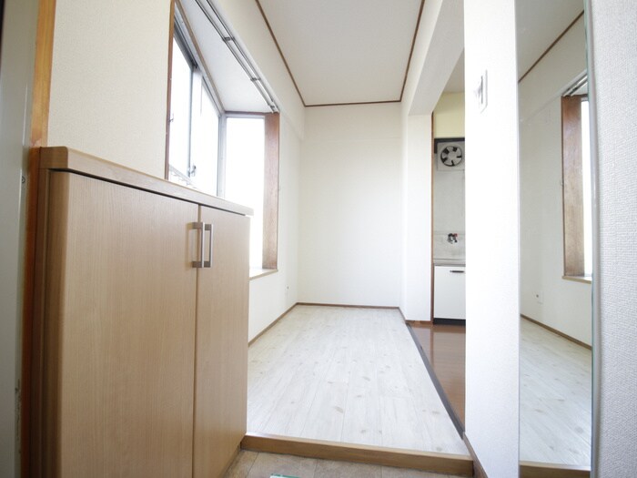 物件内観写真15　(廊下)