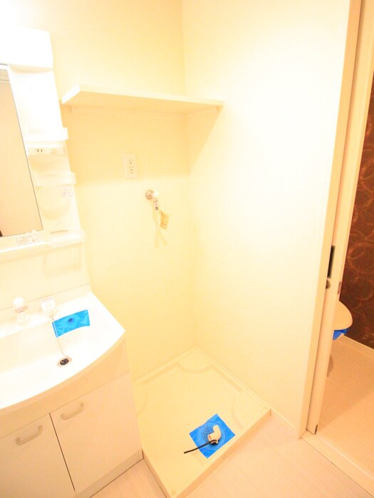 物件内観写真20　(洗濯機置場)