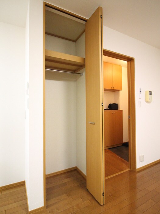 物件内観写真15　(収納)