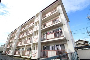 六軒屋農住団地　東丘コーポ外観写真