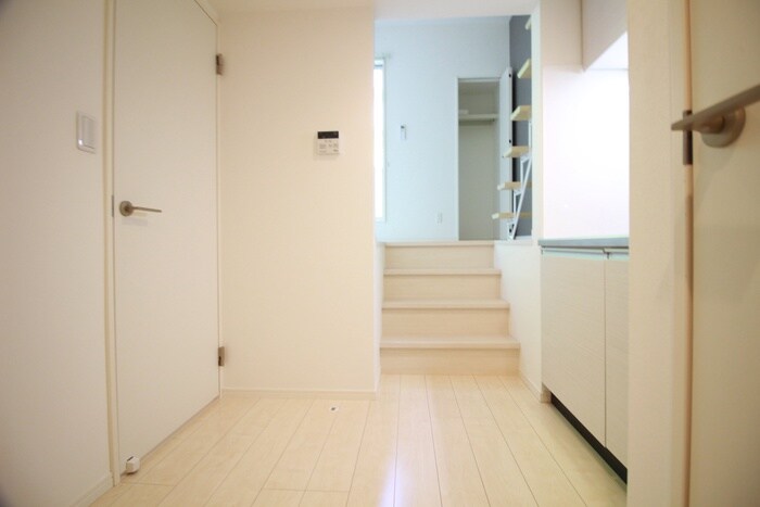 物件内観写真18　(廊下)