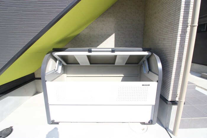 物件外観写真4　(建物設備)