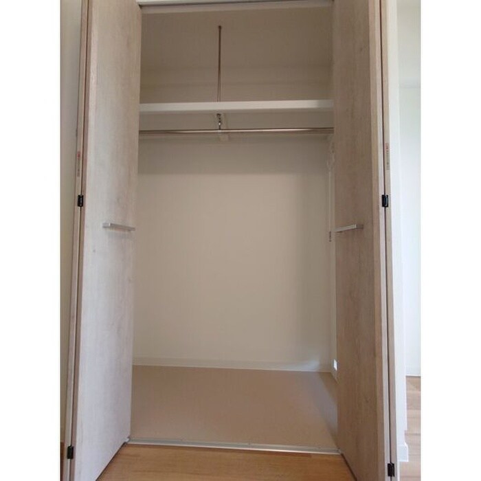 物件内観写真15　(収納)