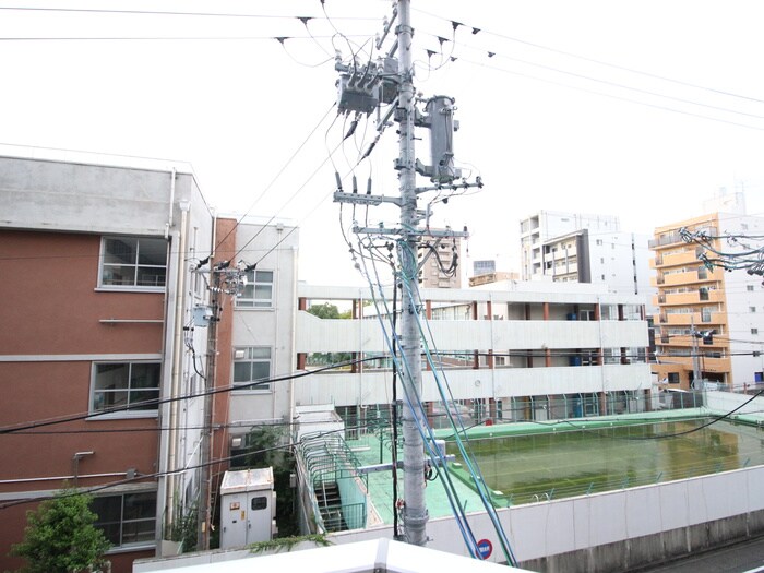 物件内観写真16　(室内からの展望)