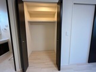 物件内観写真6　(収納)