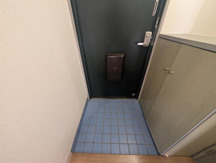 物件内観写真15　(玄関)