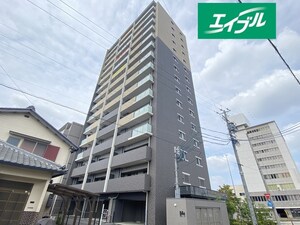 ﾌﾟﾚｻﾝｽﾛｼﾞｪ熱田六番町（1401）外観写真