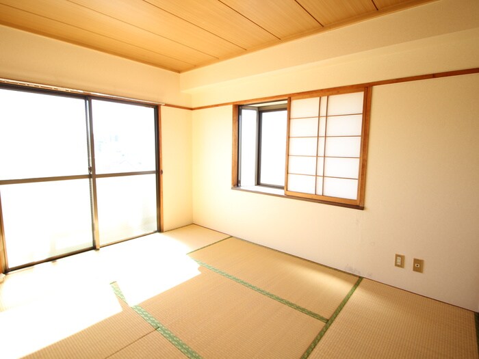 物件内観写真10　(居室)