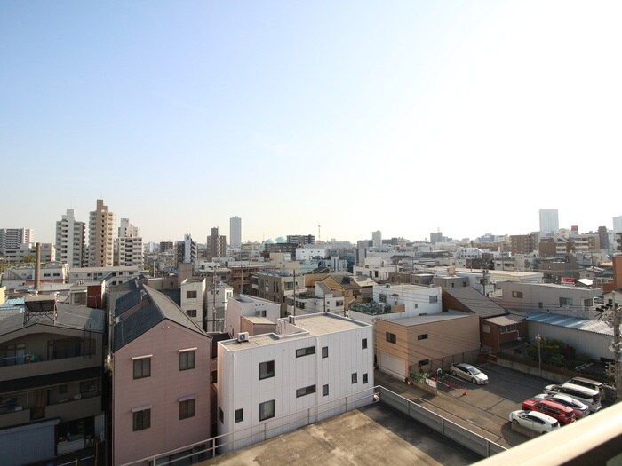 物件内観写真17　(室内からの展望)