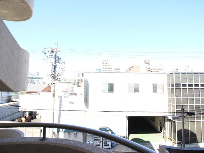 物件内観写真19　(室内からの展望)