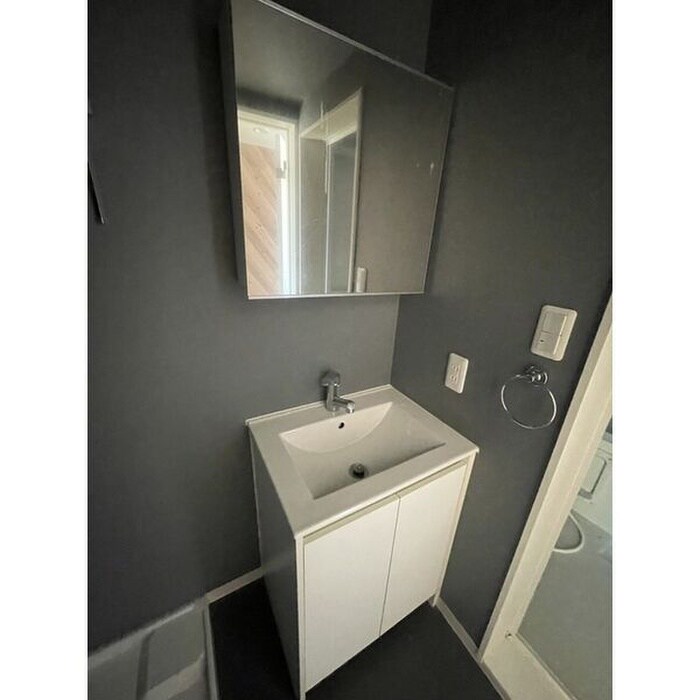 物件内観写真9　(洗面)