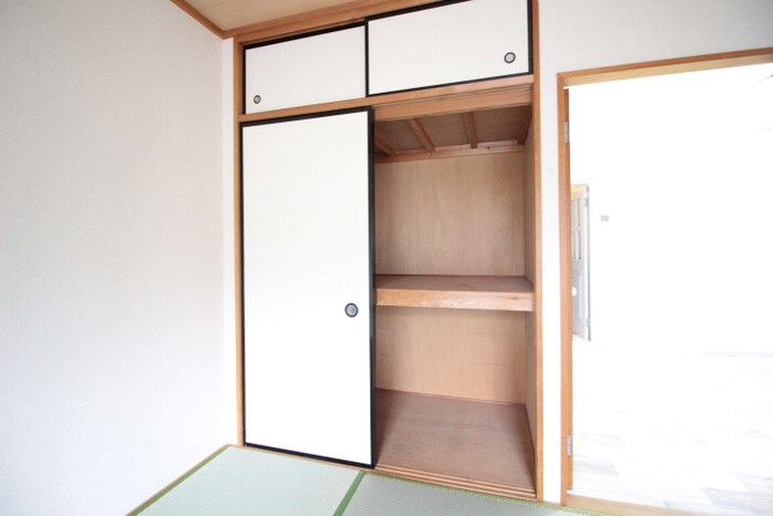 物件内観写真13　(収納)