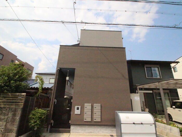 物件外観写真2　(外観写真)