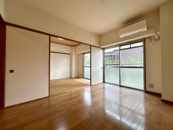 物件内観写真7　(居室)