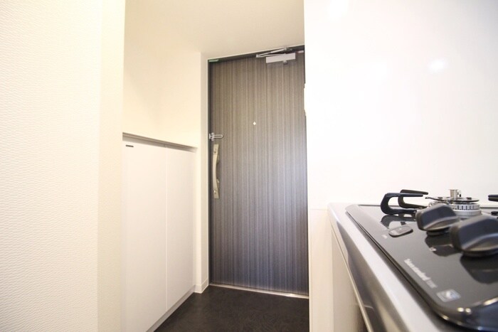 物件内観写真18　(玄関)