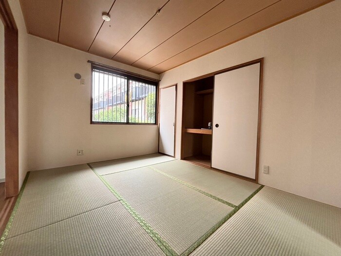 物件内観写真8　(居室)