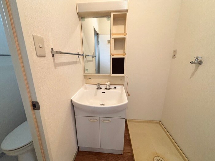 物件内観写真11　(洗面)