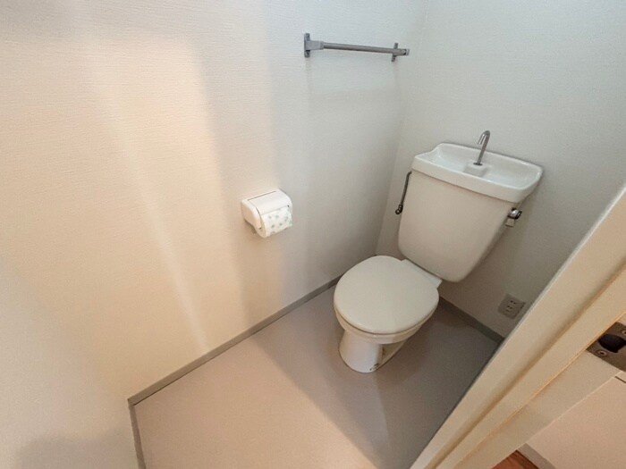 物件内観写真12　(トイレ)