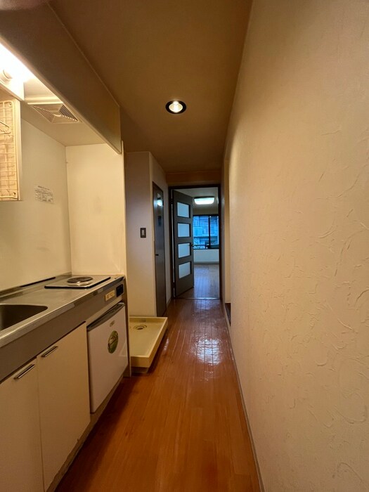 物件内観写真12　(廊下)