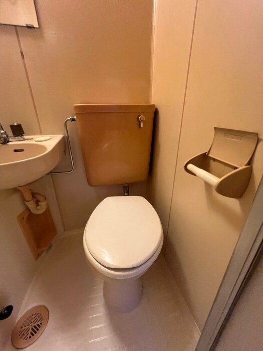 物件内観写真16　(トイレ)