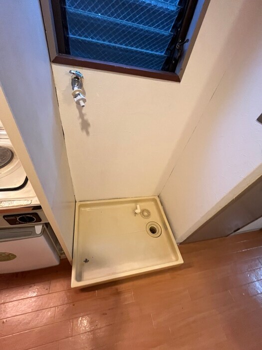 物件内観写真17　(洗濯機置場)