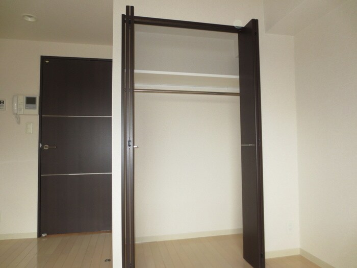 物件内観写真11　(収納)