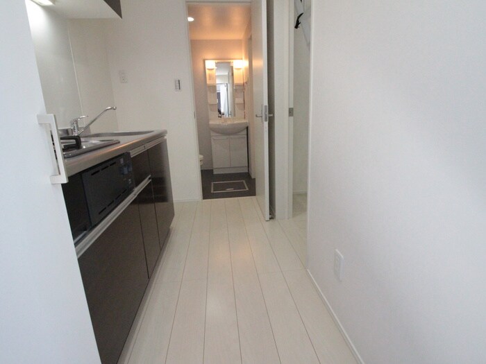 物件内観写真21　(廊下)