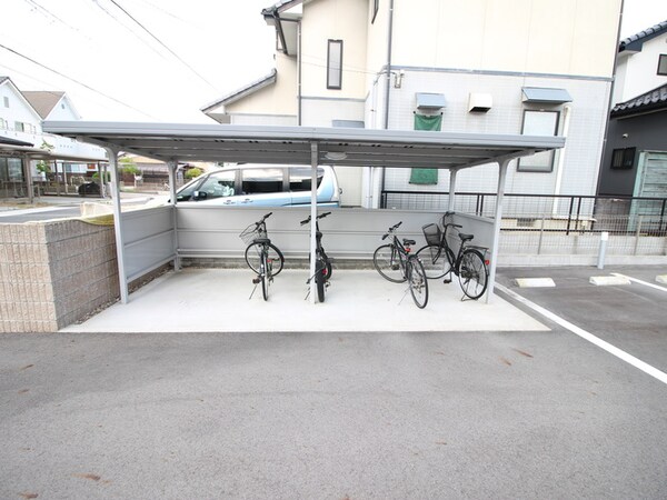 駐輪場