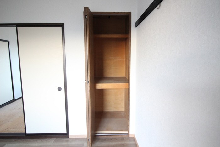 物件内観写真12　(収納)