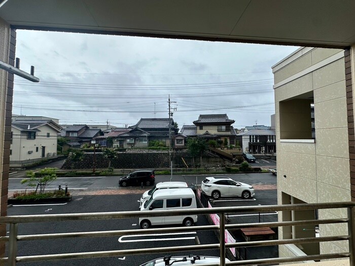 物件内観写真22　(室内からの展望)