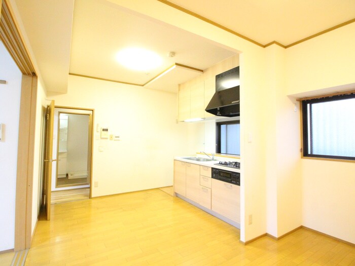 物件内観写真8　(居室)