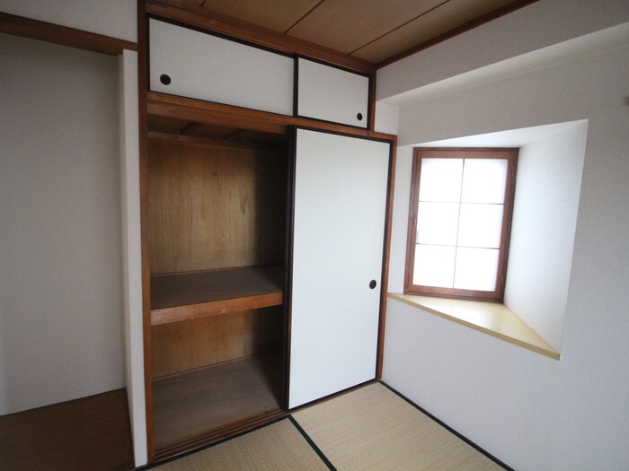 物件内観写真11　(収納)