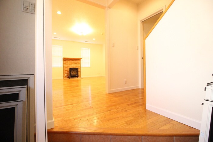 物件内観写真15　(玄関)