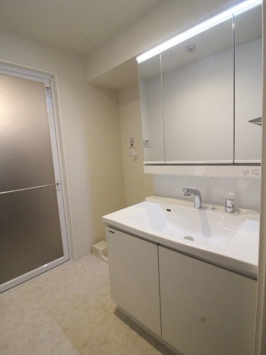 物件内観写真10　(洗面)