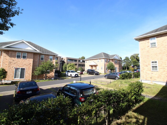 物件内観写真10　(室内からの展望)