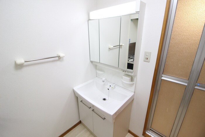 物件内観写真10　(洗面)