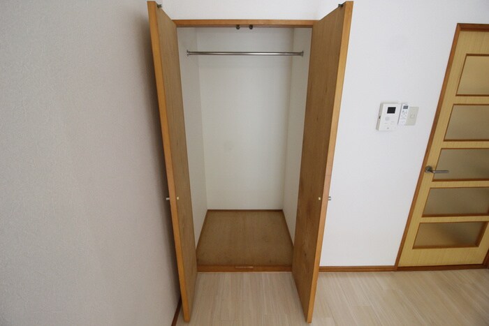 物件内観写真12　(収納)