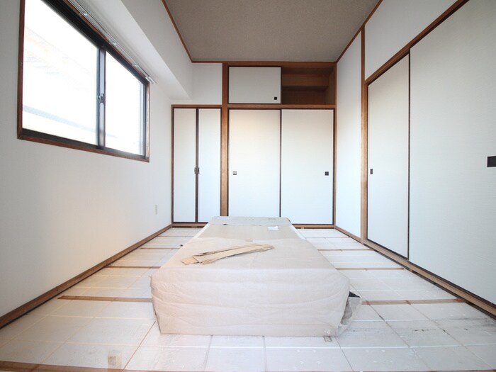 物件内観写真12　(居室)