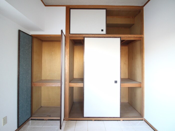 物件内観写真13　(収納)