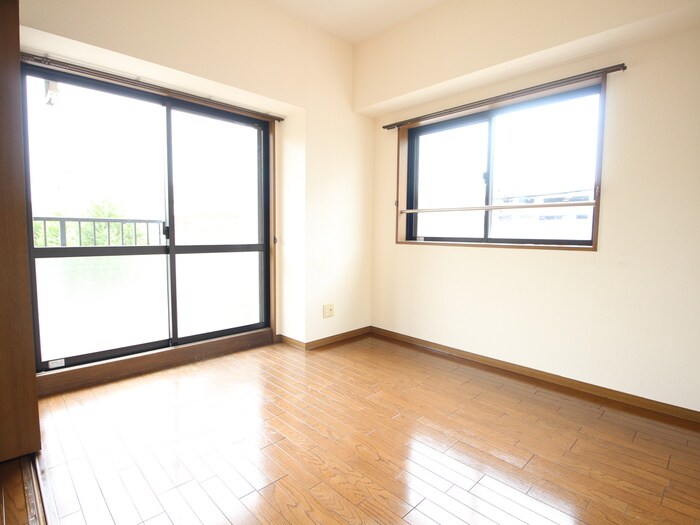 物件内観写真9　(居室)