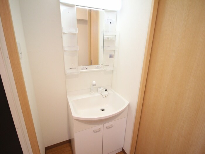 物件内観写真12　(洗面)