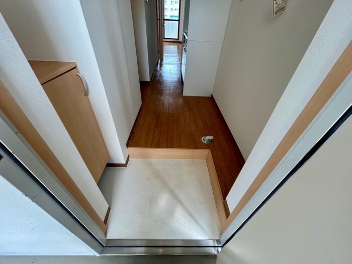 物件内観写真14　(玄関)