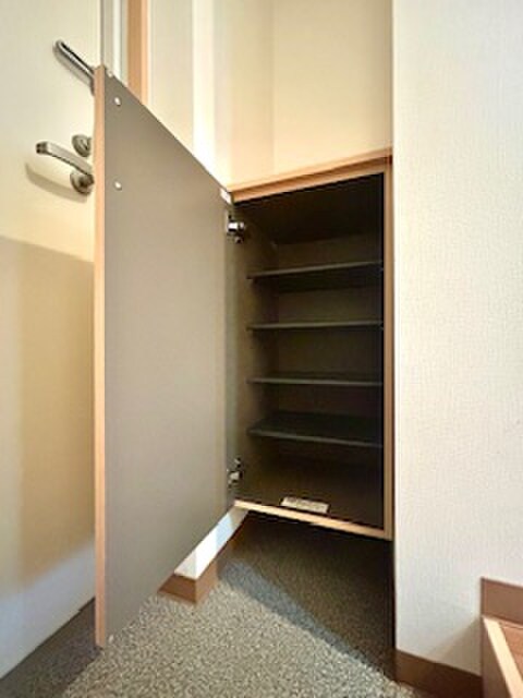 物件内観写真17　(靴箱)